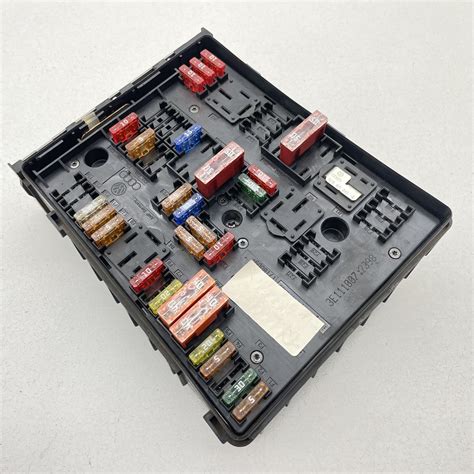 relay fuse distribution box 1k0937124p|Relay / FUSE Distribution BOX 1K0937124P M10 .